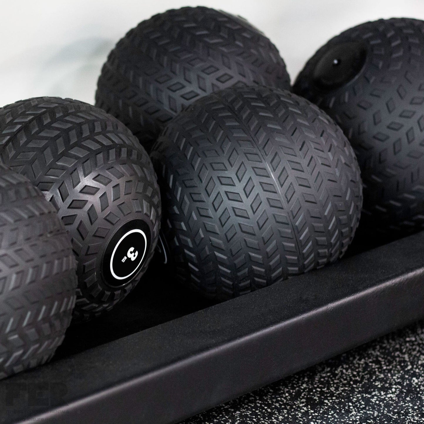 Heavy-Duty Slam Ball Set Floor Equipment